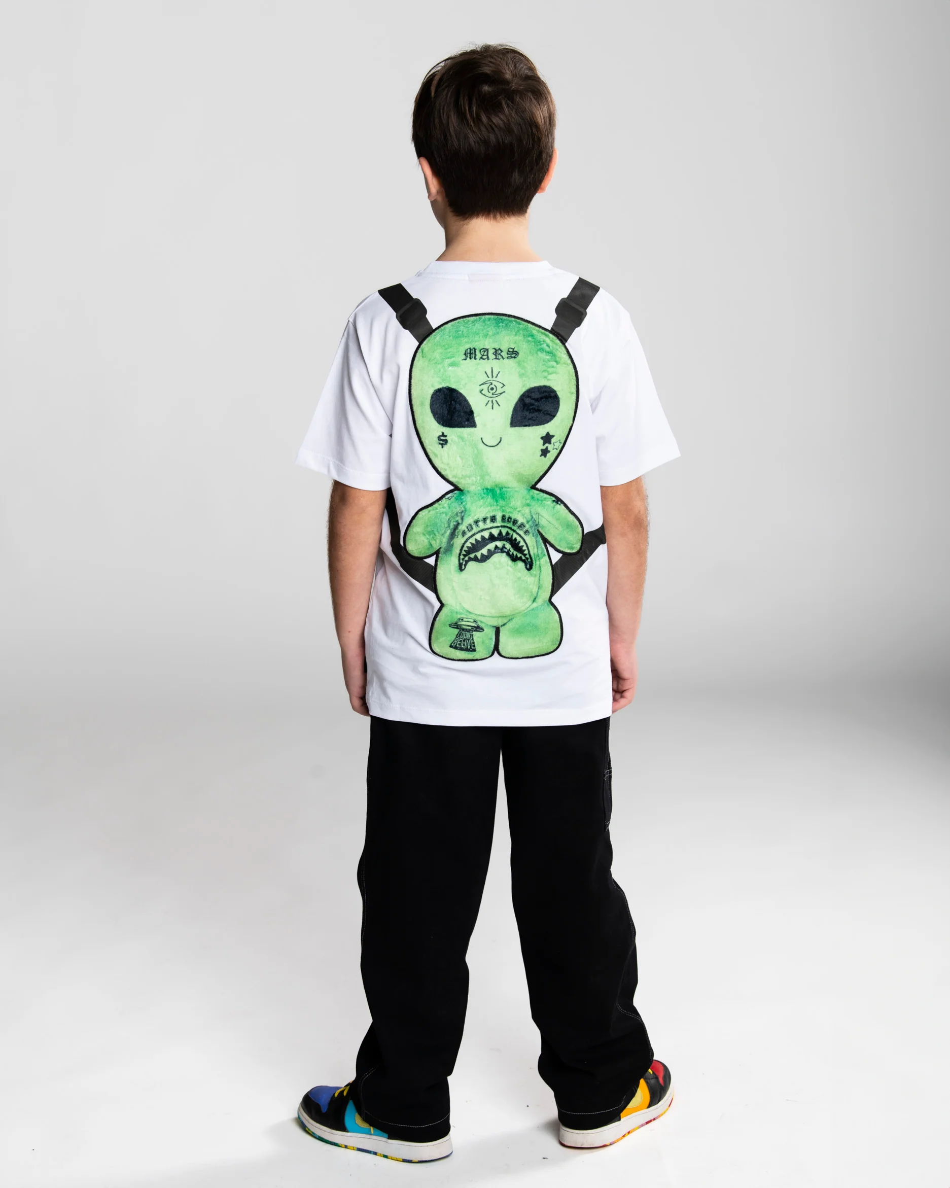 ALIEN PLUSH BACKPACK T-SHIRT - Image 5