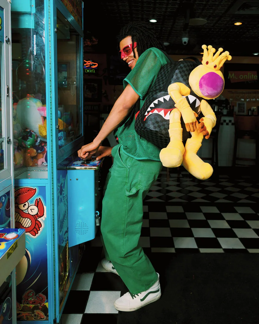 ASTROMANE STUCK IN BACKPACK - Image 10