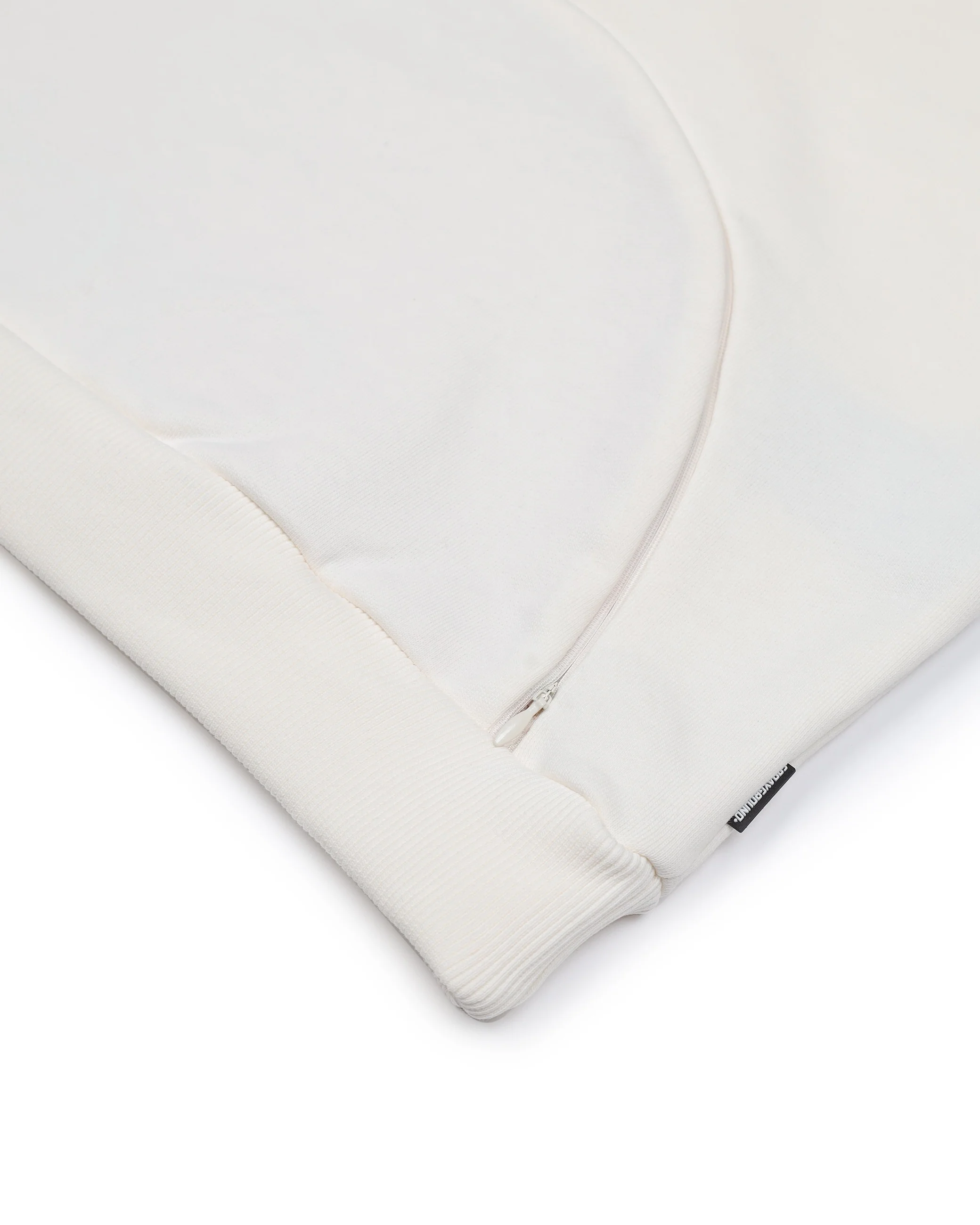 BEAR IN THE POCKET IVORY OVER CREWNECK - Image 9