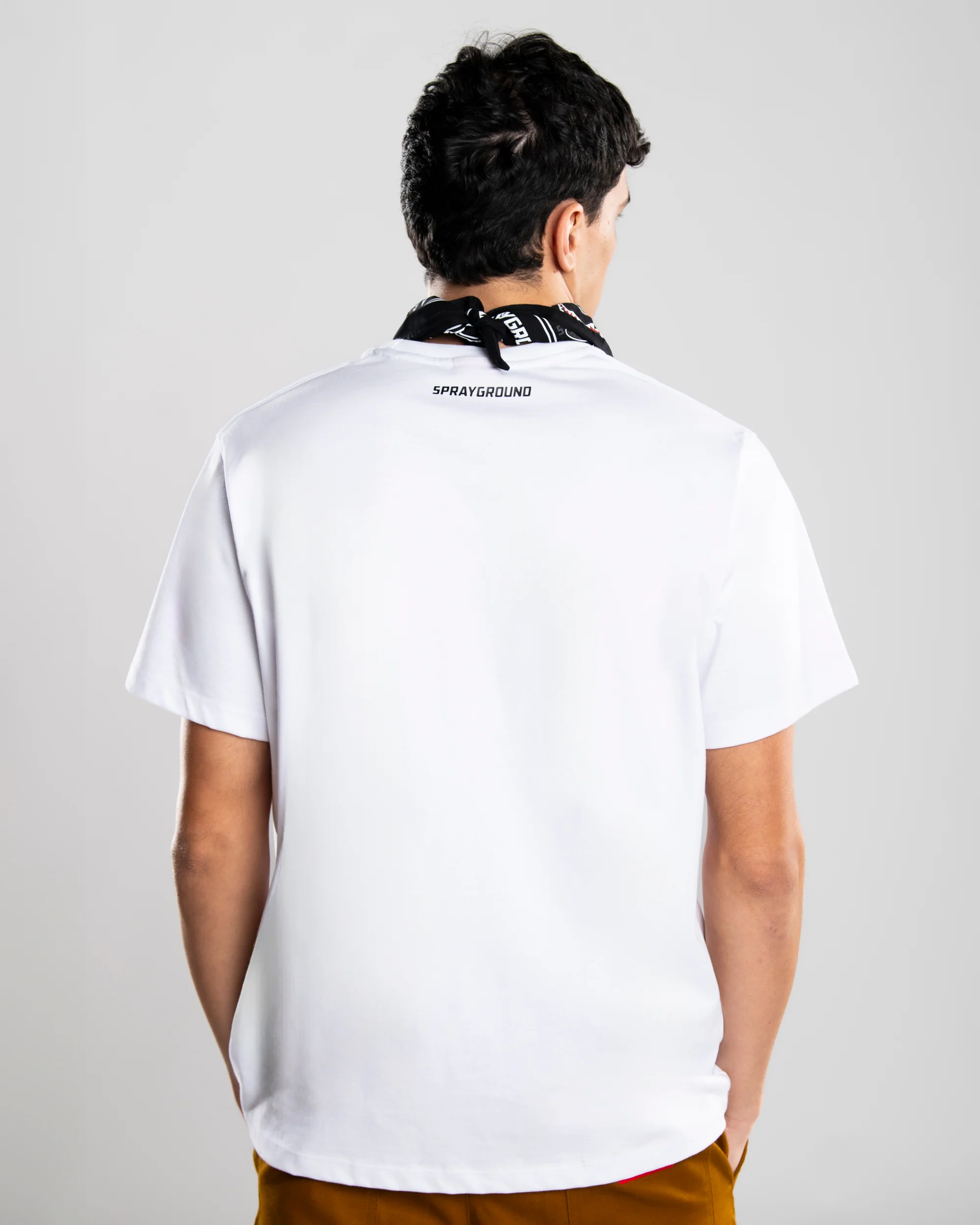 BLACK BANDANA - REGULAR WHITE T-SHIRT - Image 6