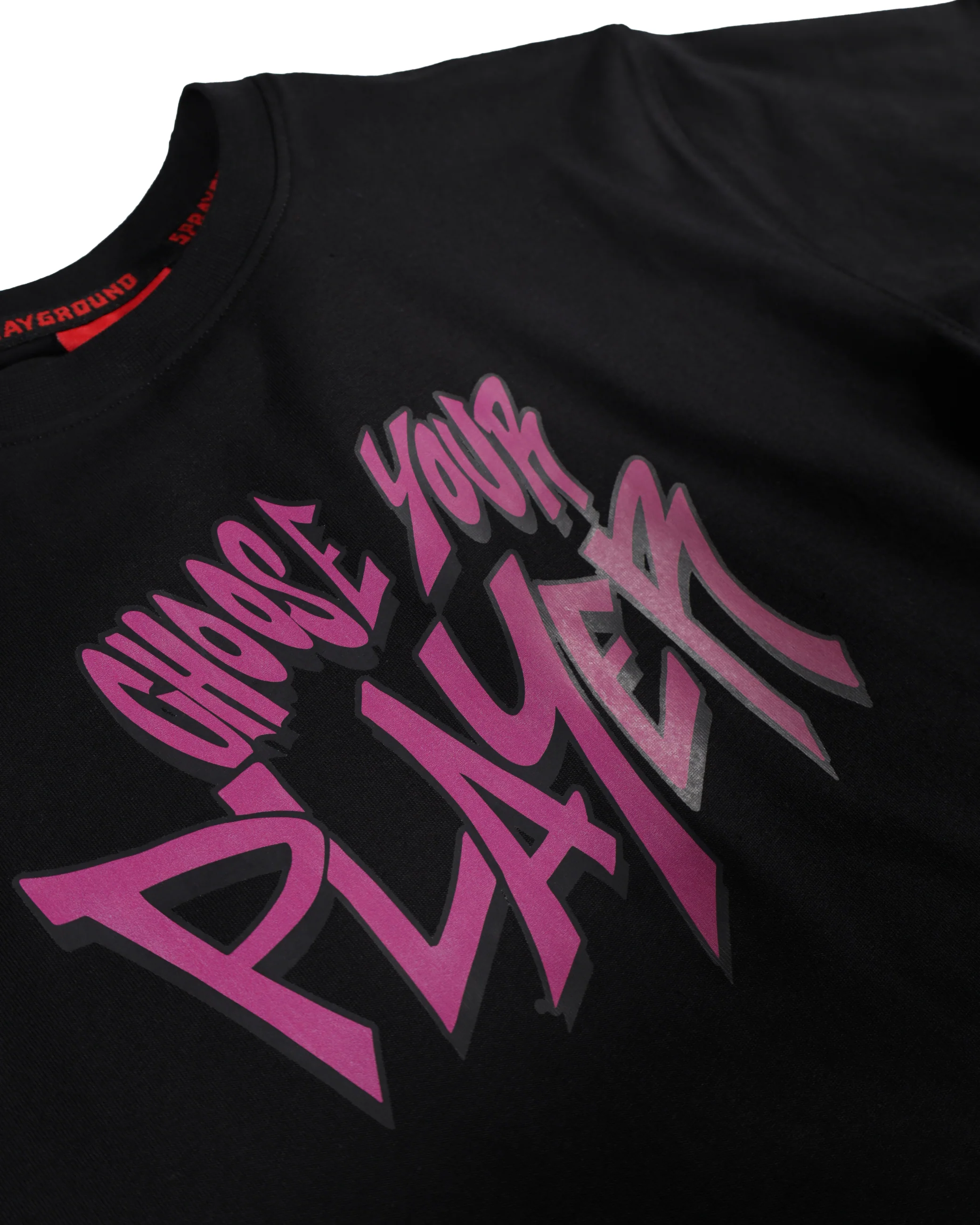 CHARACTERS FIGHT OVER T-SHIRT - Image 4