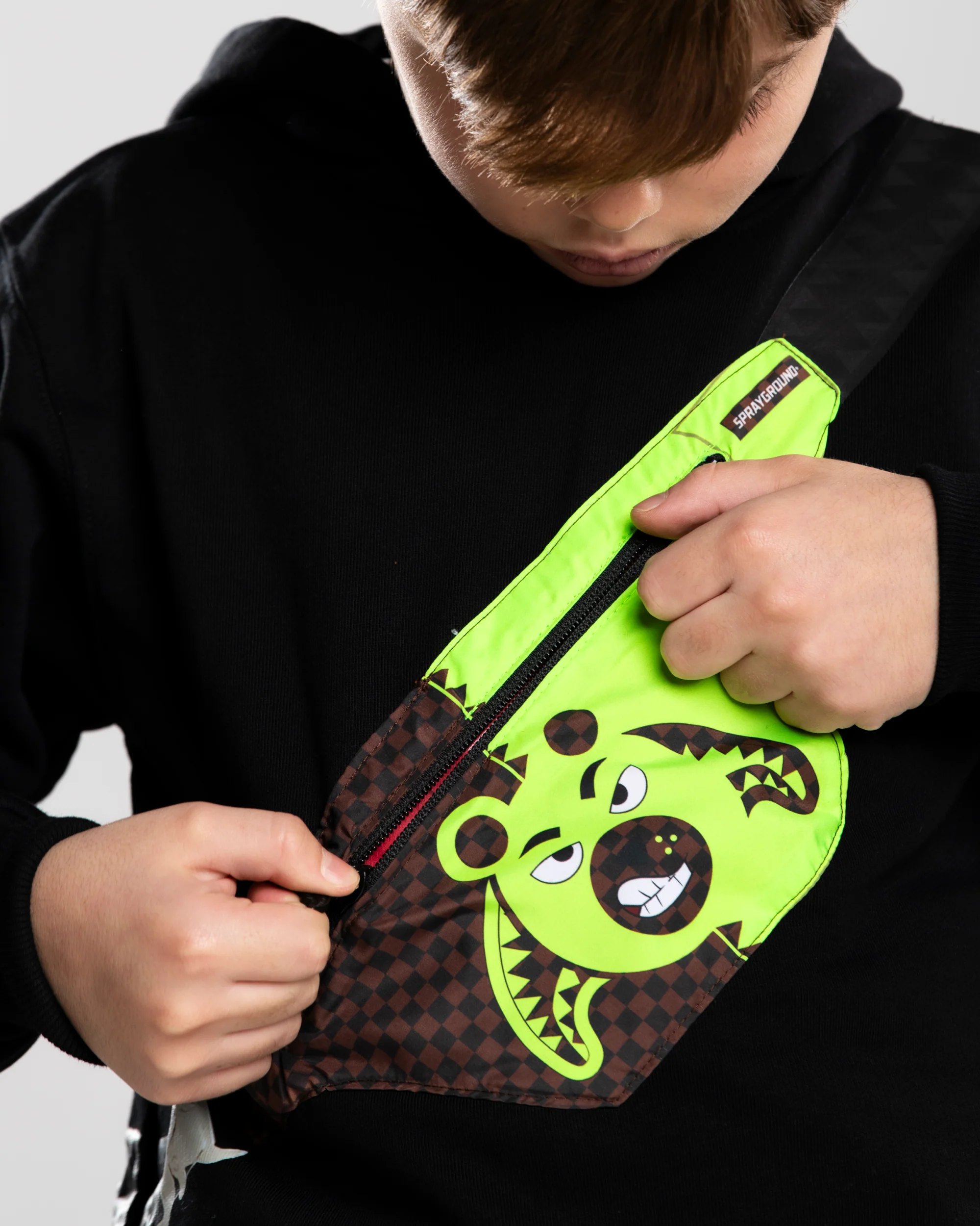 CROSSBODY MONEY BEAR CUT REGULAR HOODIE - Image 6