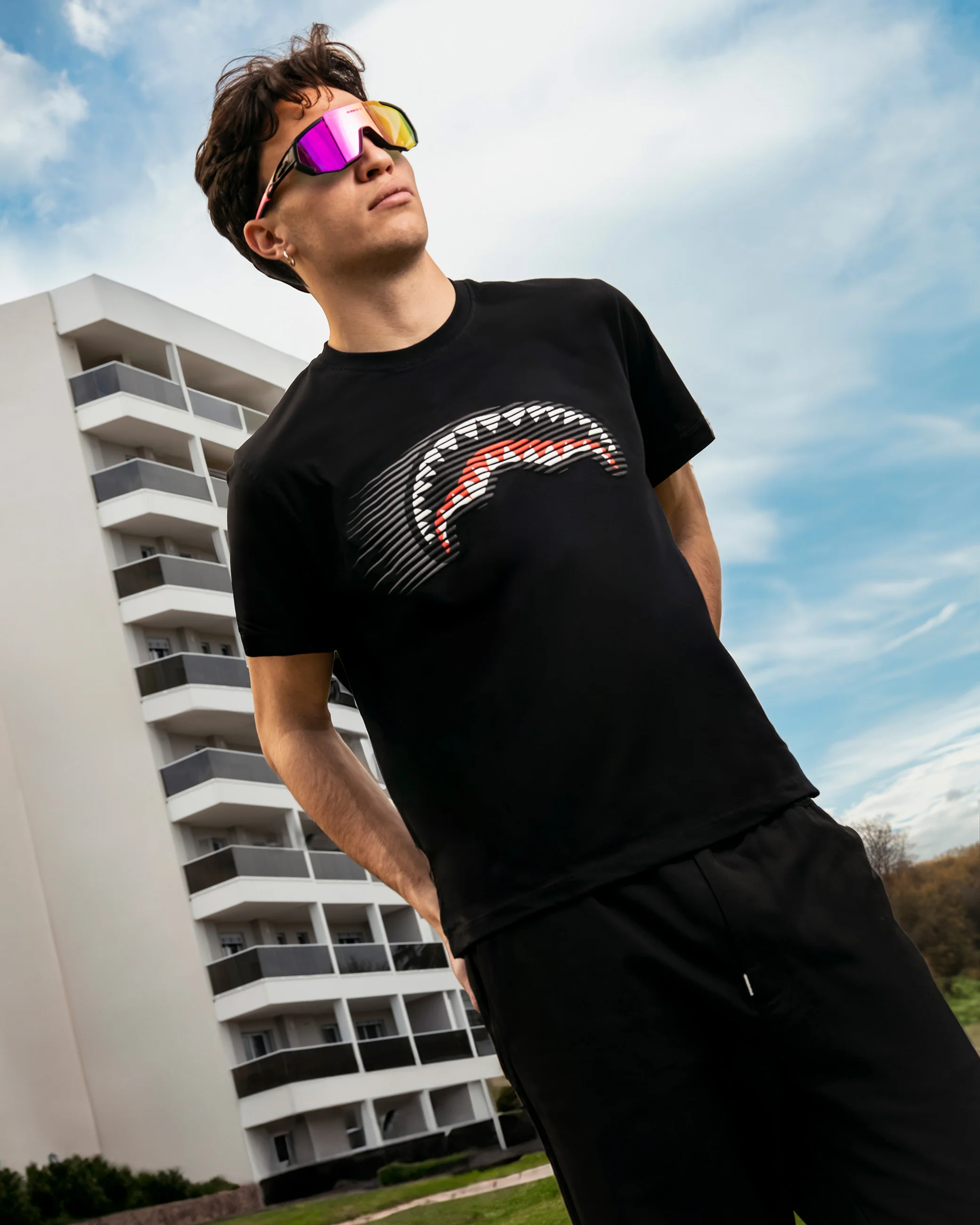 FASTEST SHARK REGULAR T-SHIRT