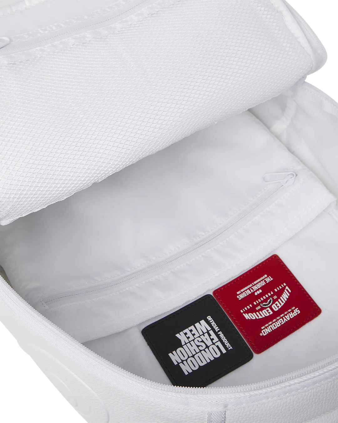 LFW WHITE LEATHER CHAIN DLXSV BACKPACK - Image 8