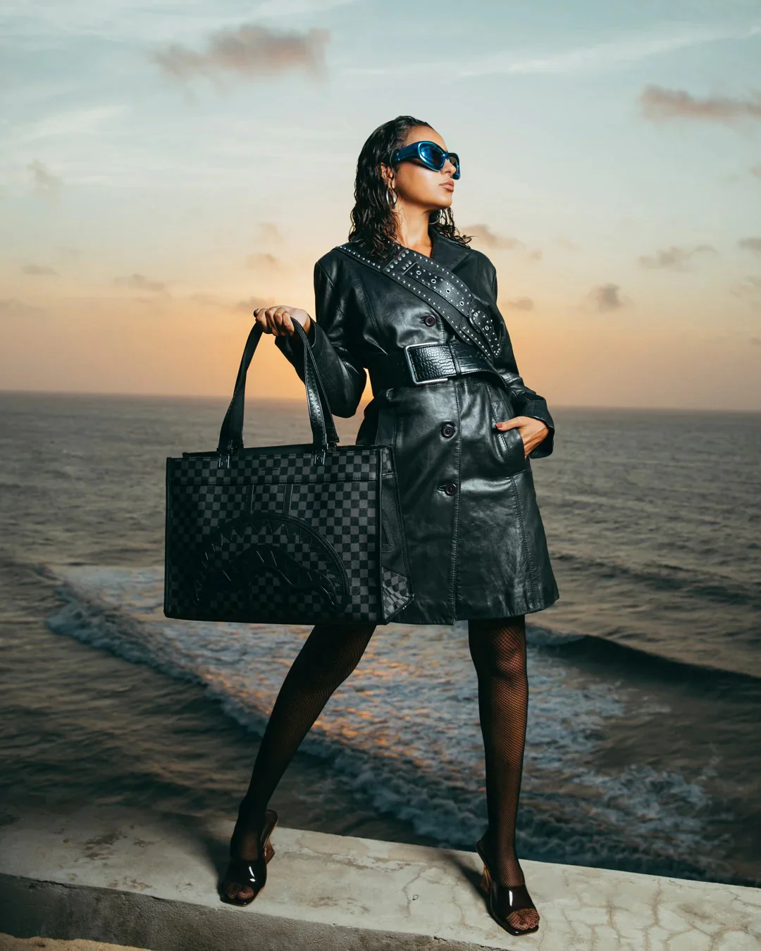 MIDNIGHT CHATEAU TOTE - Image 10