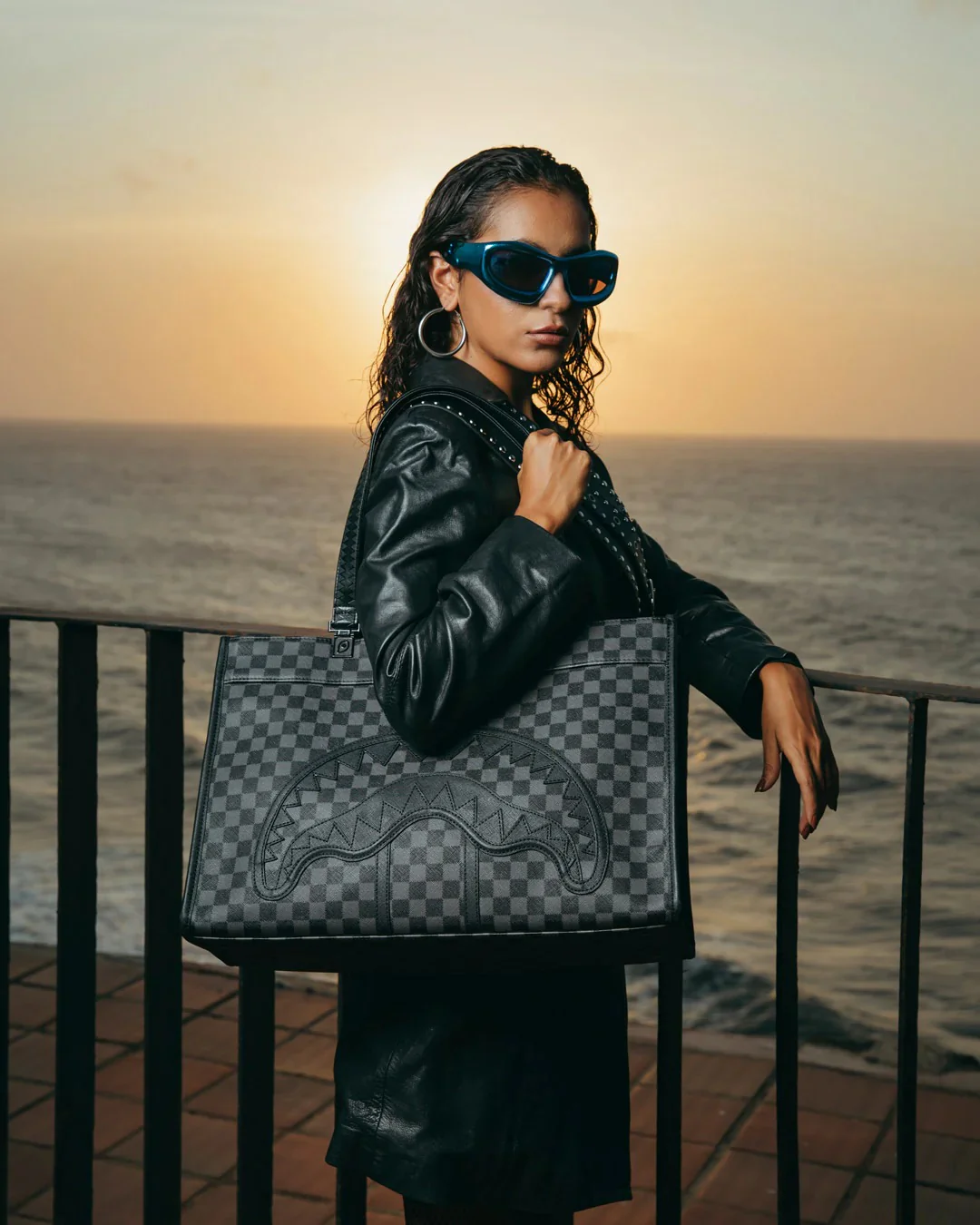MIDNIGHT CHATEAU TOTE - Image 8