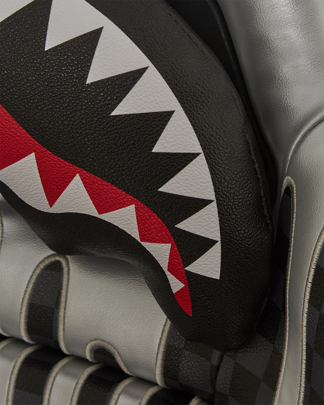 Platnium Drips Shark Chair - Image 5