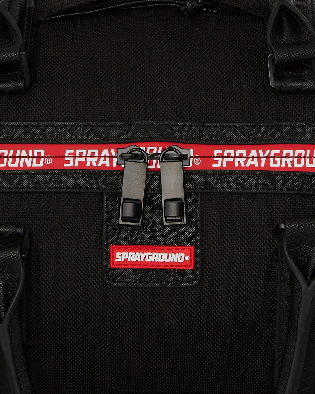 PRINTED ZIPPER SHARK DUFFLE - Image 6