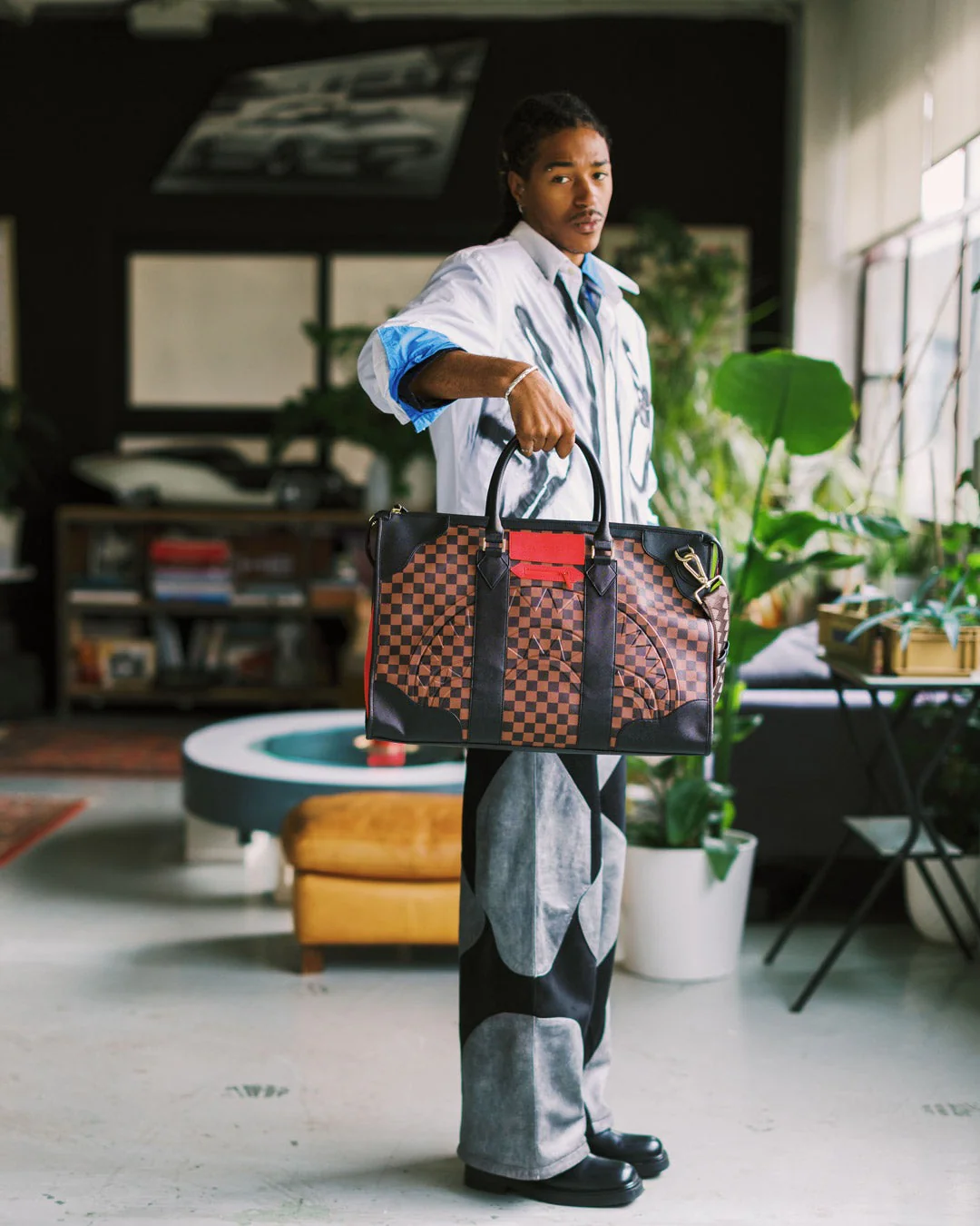RED REDEMPTION PYRAMID DUFFLE - Image 16