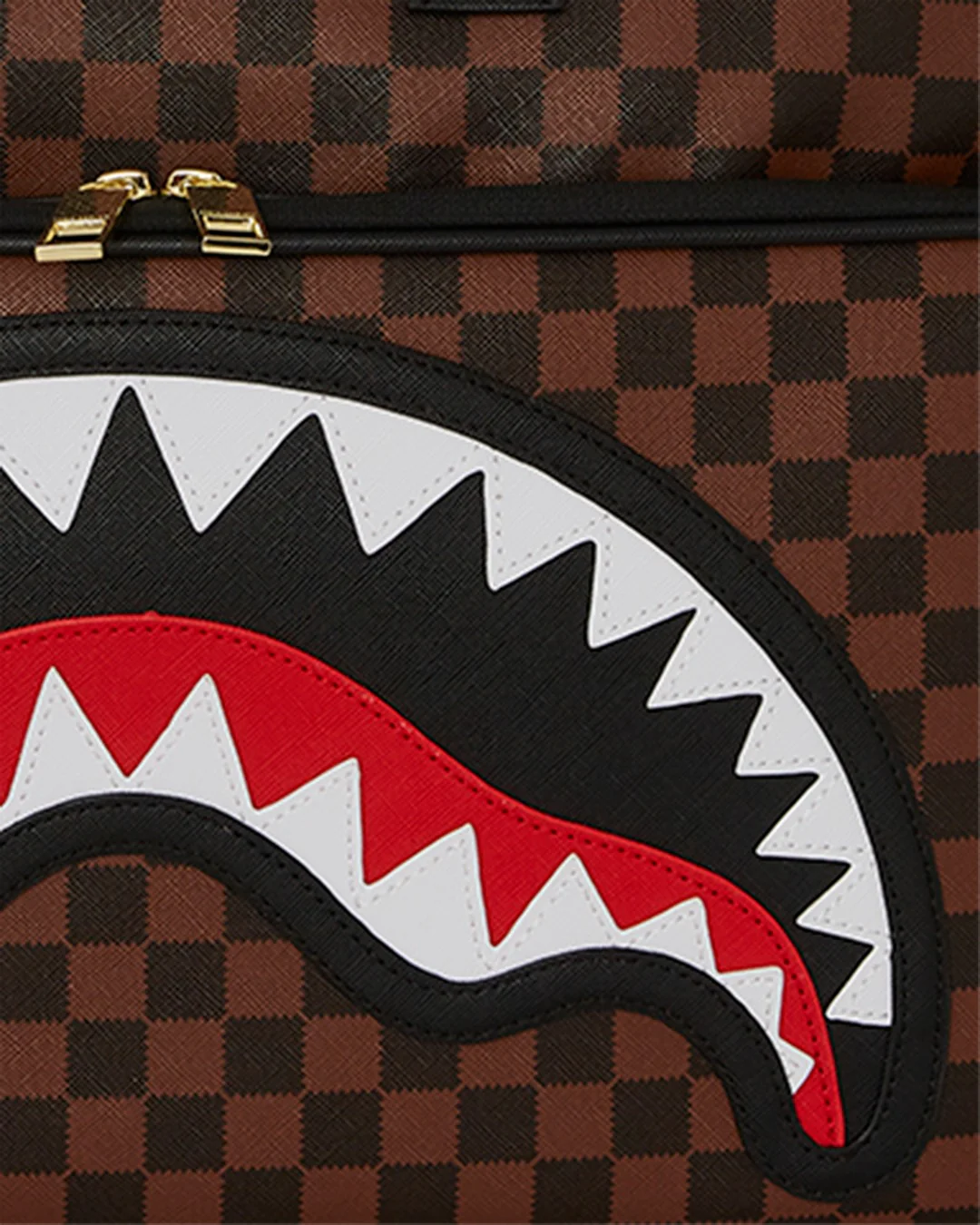 SAWTOOTH SHARKS IN PARIS TRAVEL BAG - Image 5