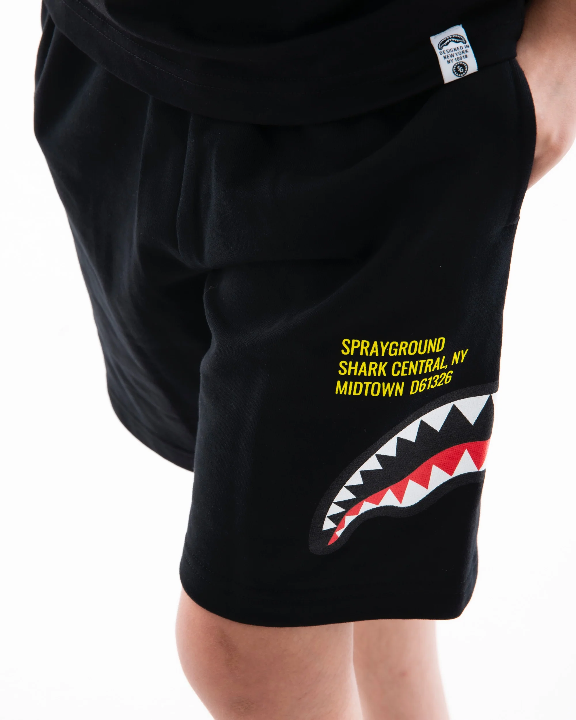 SHARK BASIC SHORTS BLK - Image 3