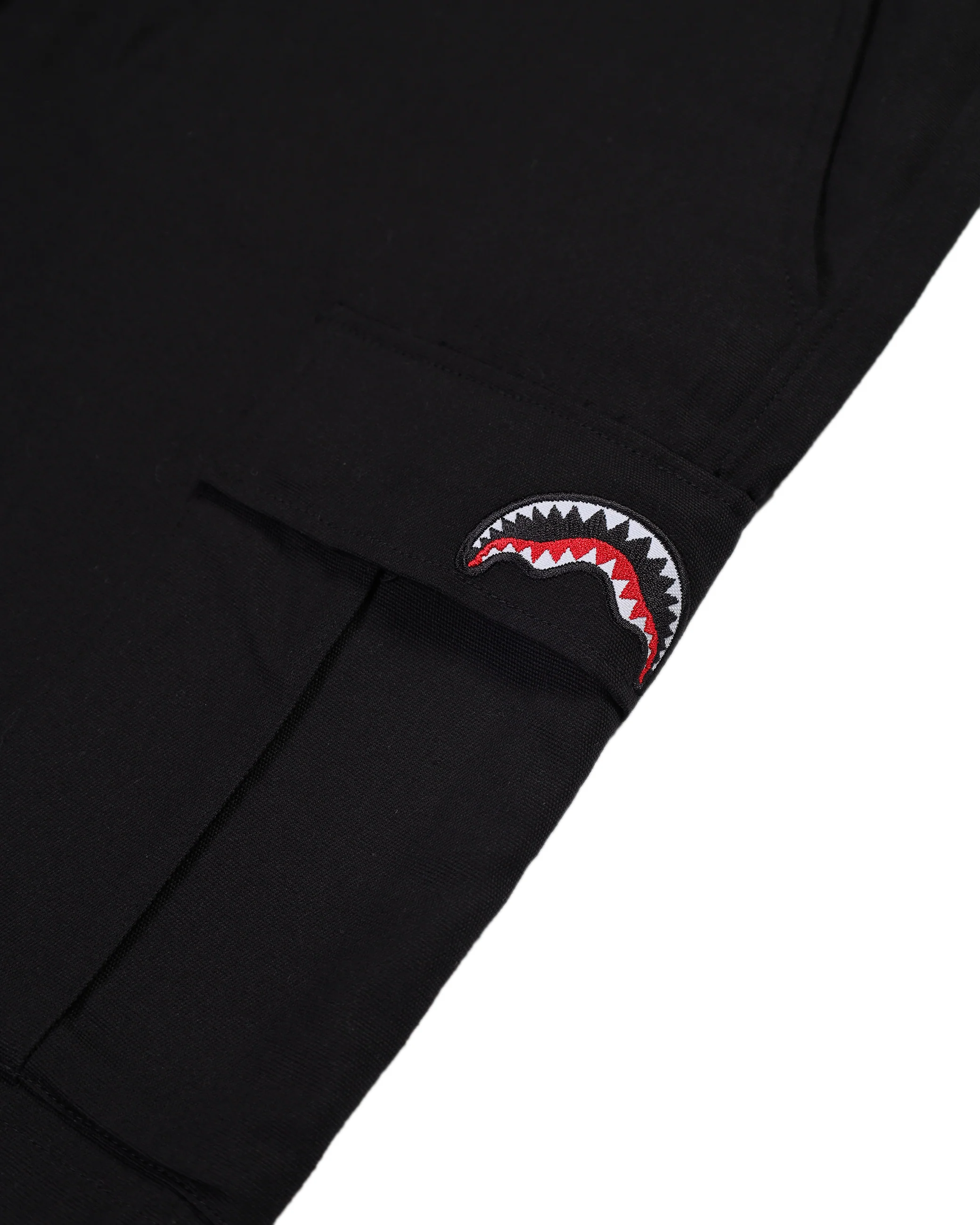 SHARK CARGO SHORTS - Image 4