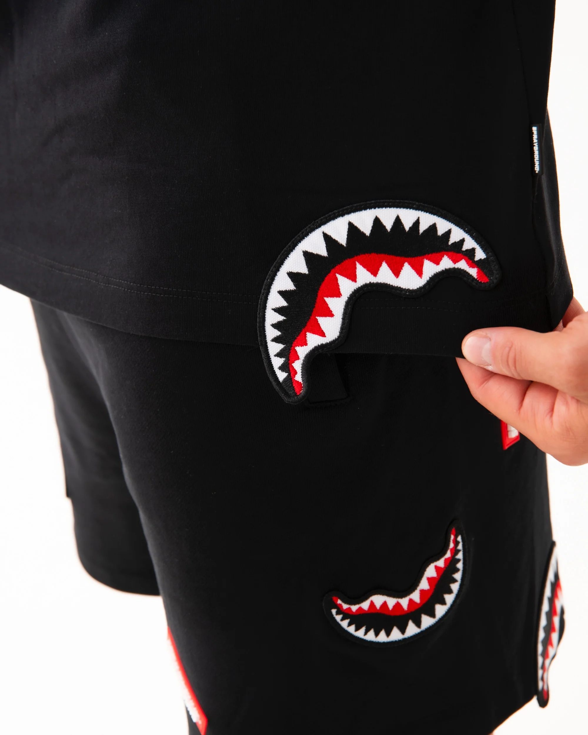 SHARKPATCHES NEW REGULAR T-SHIRT BLK - Image 7