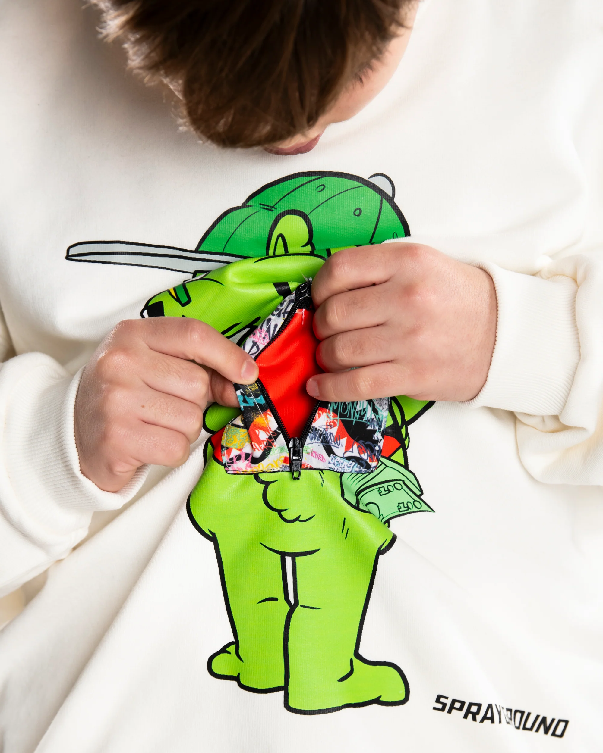 SHARKS IN THE RIZZ BEAR OVER CREWNECK - Image 9