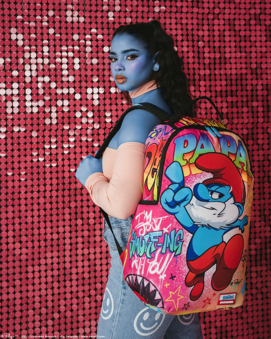 Papa Smurf On The Run Backpack - Image 10