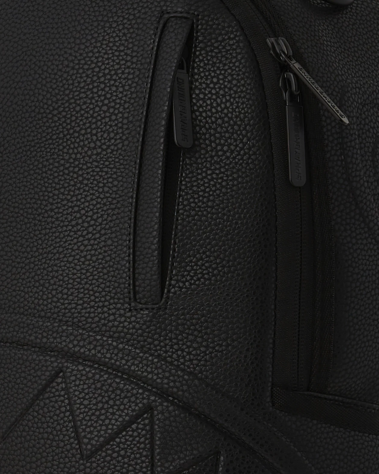 Shark Central Care Label Dlxsv Backpack - Image 7