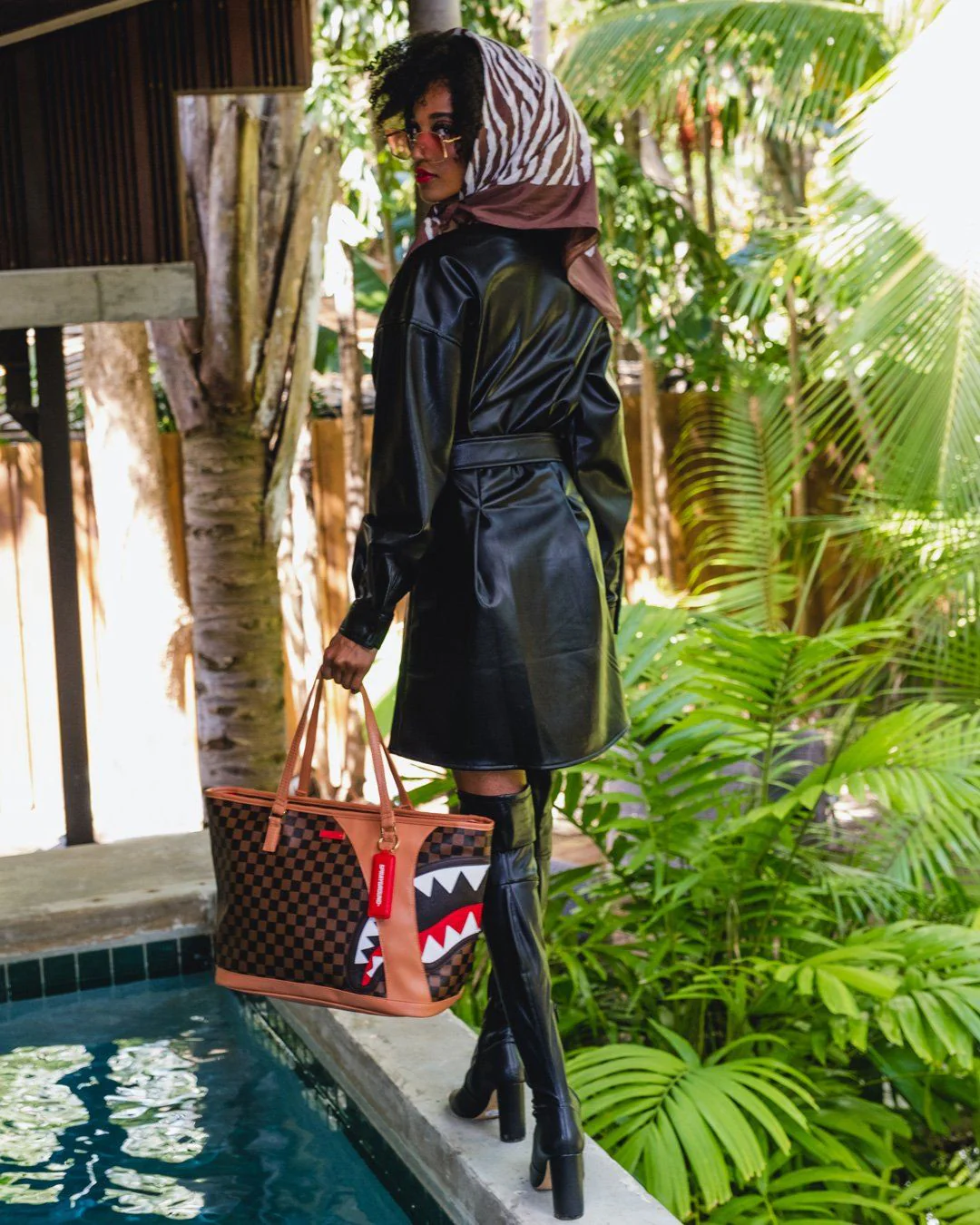 Sprayground Bag HENNY AIR TO THE THRONE TOTE Multicolor - Image 6