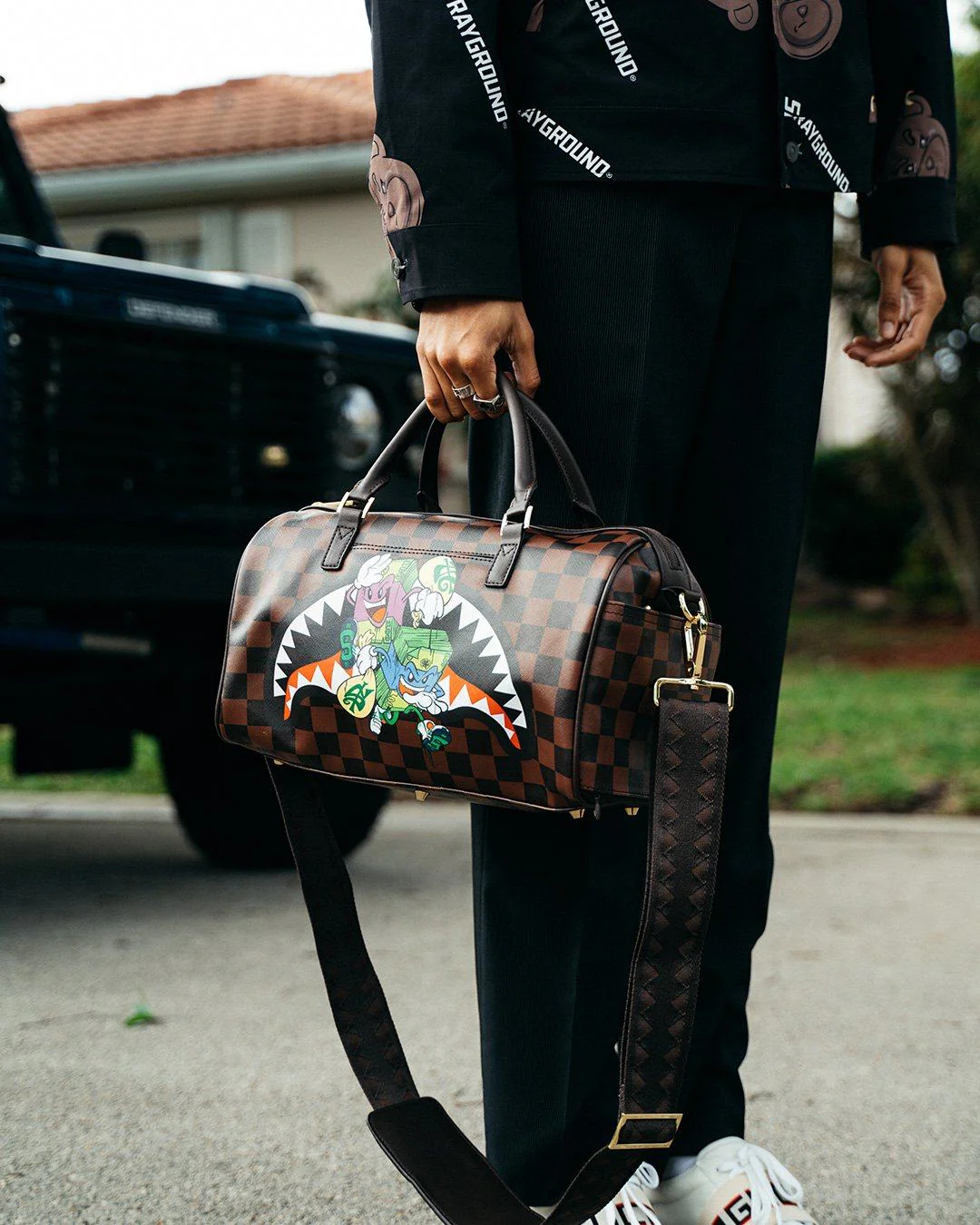 Sprayground Bag MONEY CHASER MINI DUFFLE Brown - Image 6