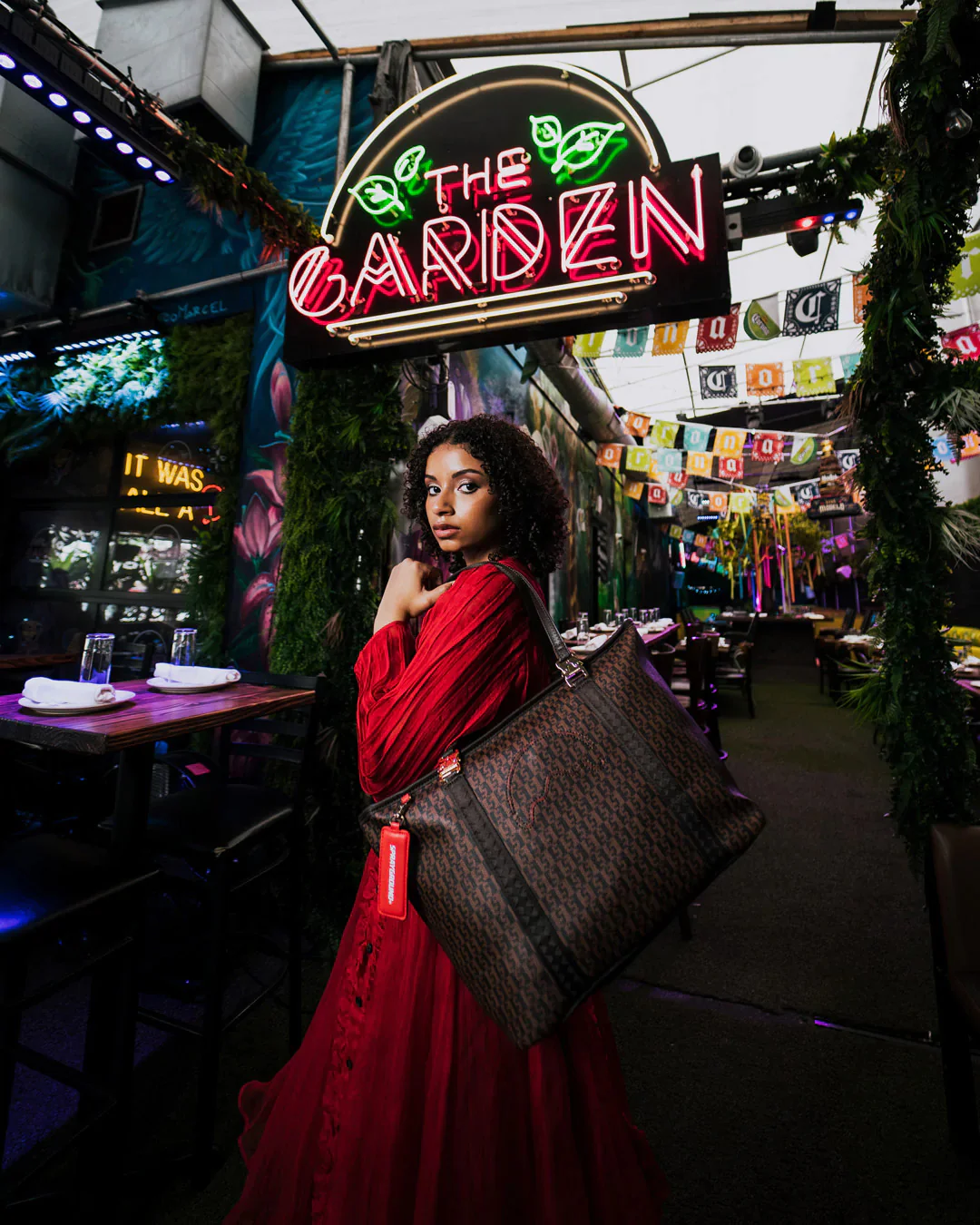 Money Check Tote - Image 2