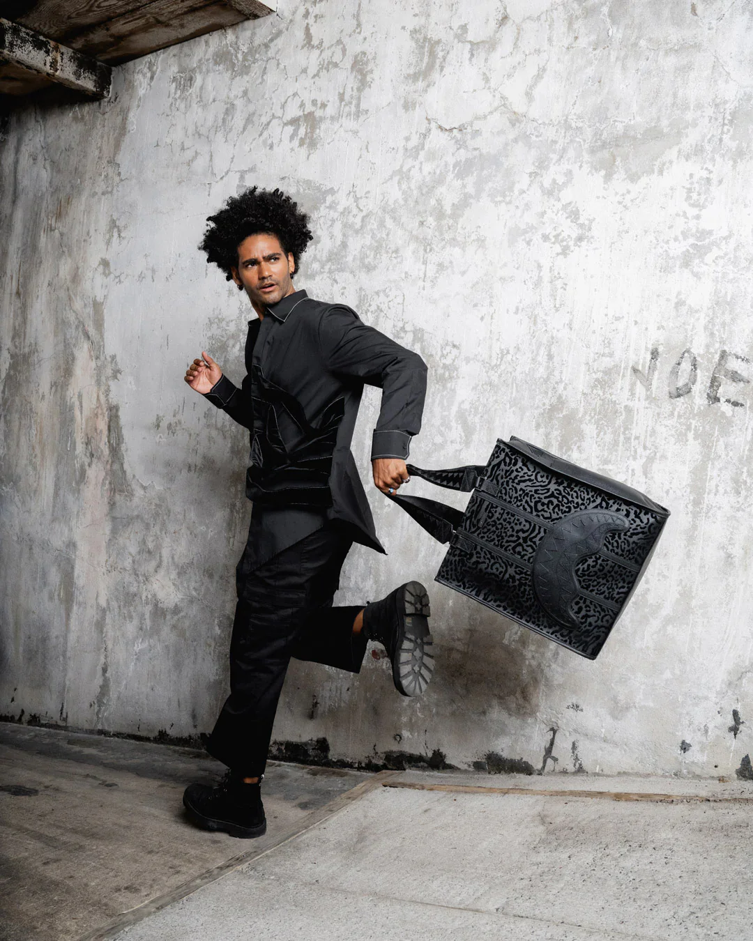 Black Twilight Duffle Large - Image 8