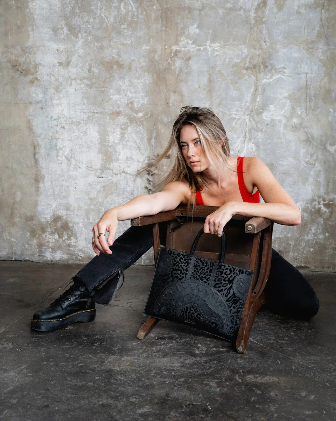 Black Twilight Laptop Tablet Bag - Image 6