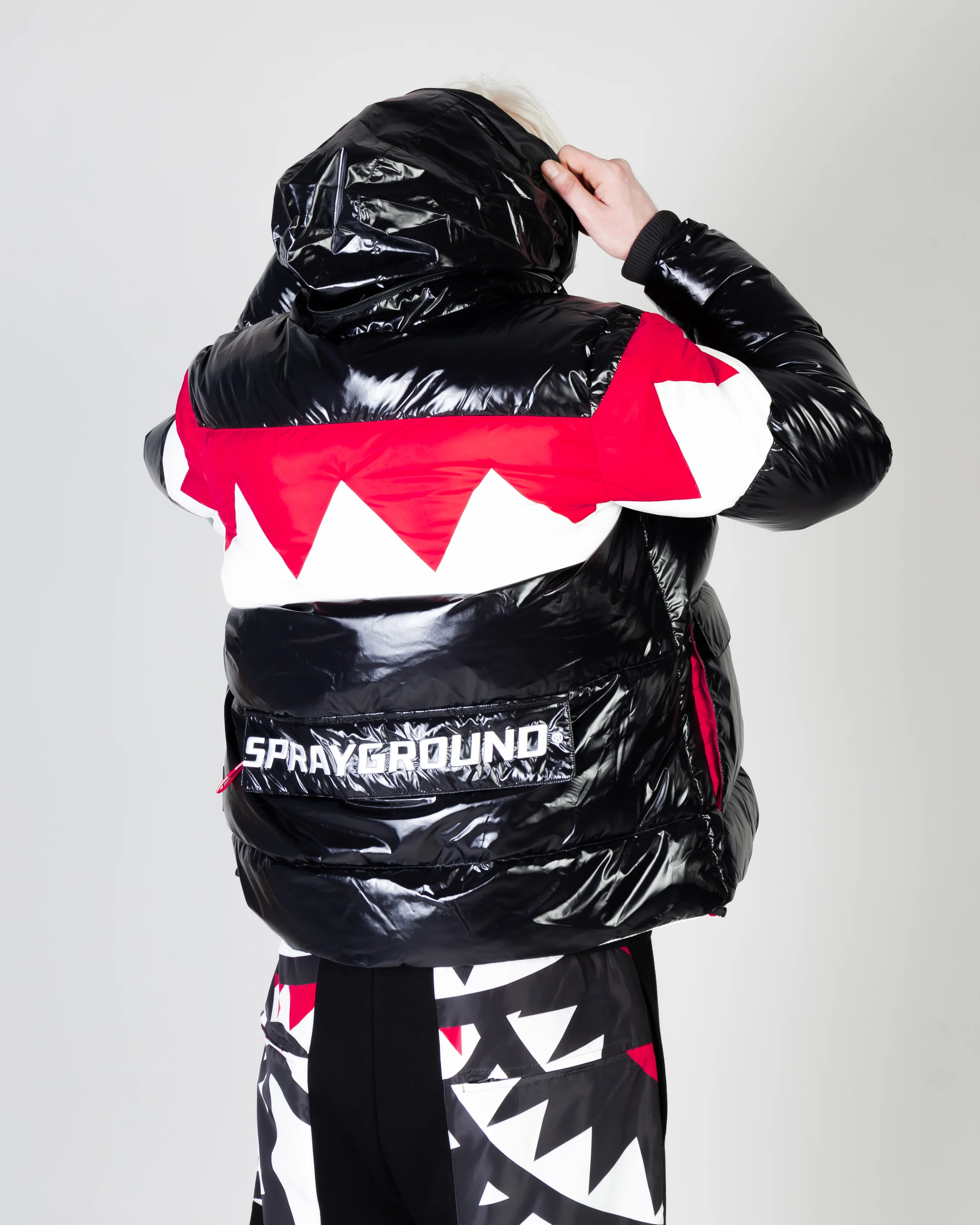 Shark Down - Image 10