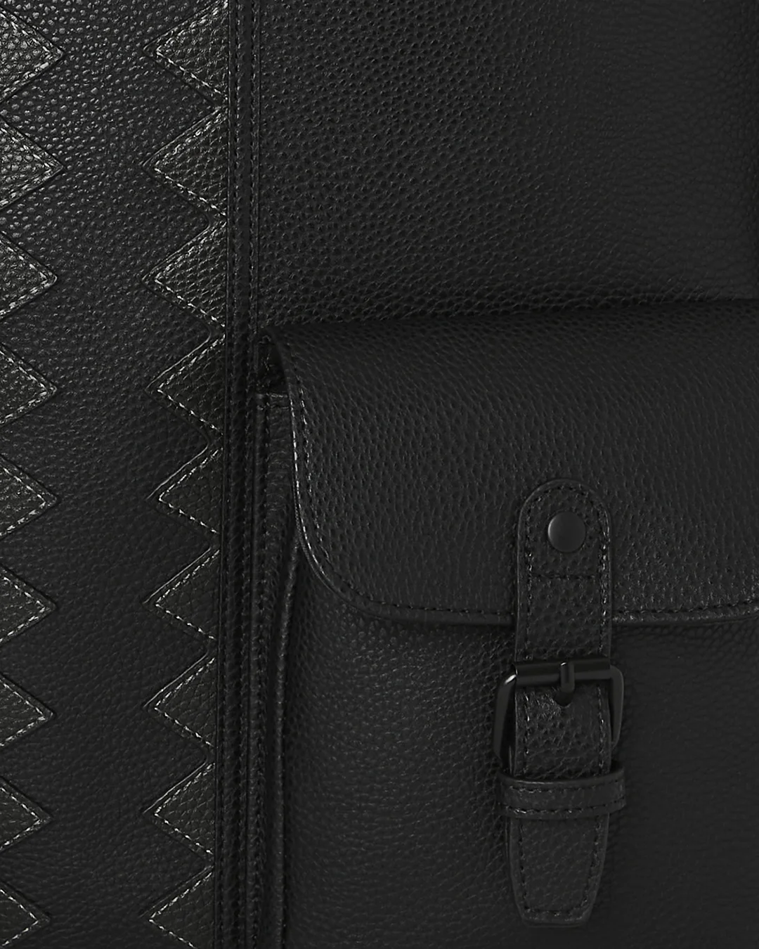 Global Traveler Cargo Tote - Image 9