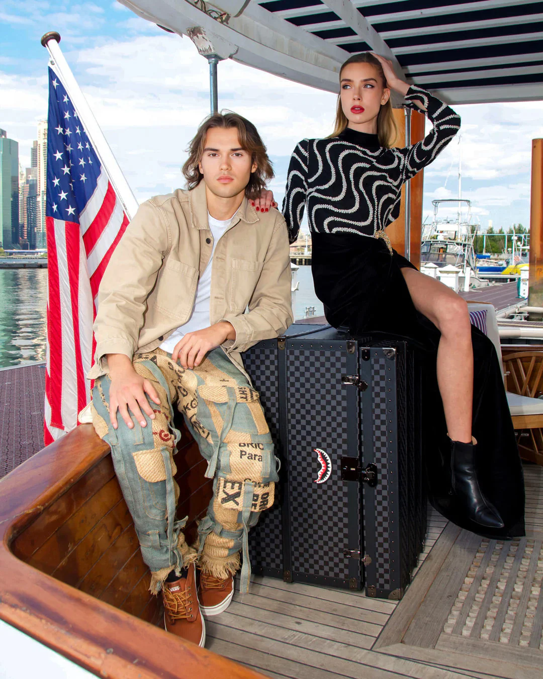 Henny Treasure Fashion Chest - Image 4