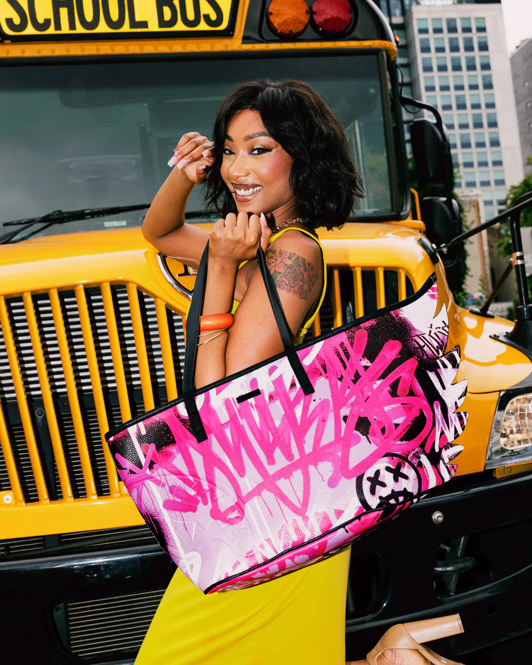 Pink Graff City Winged Tote - Image 6