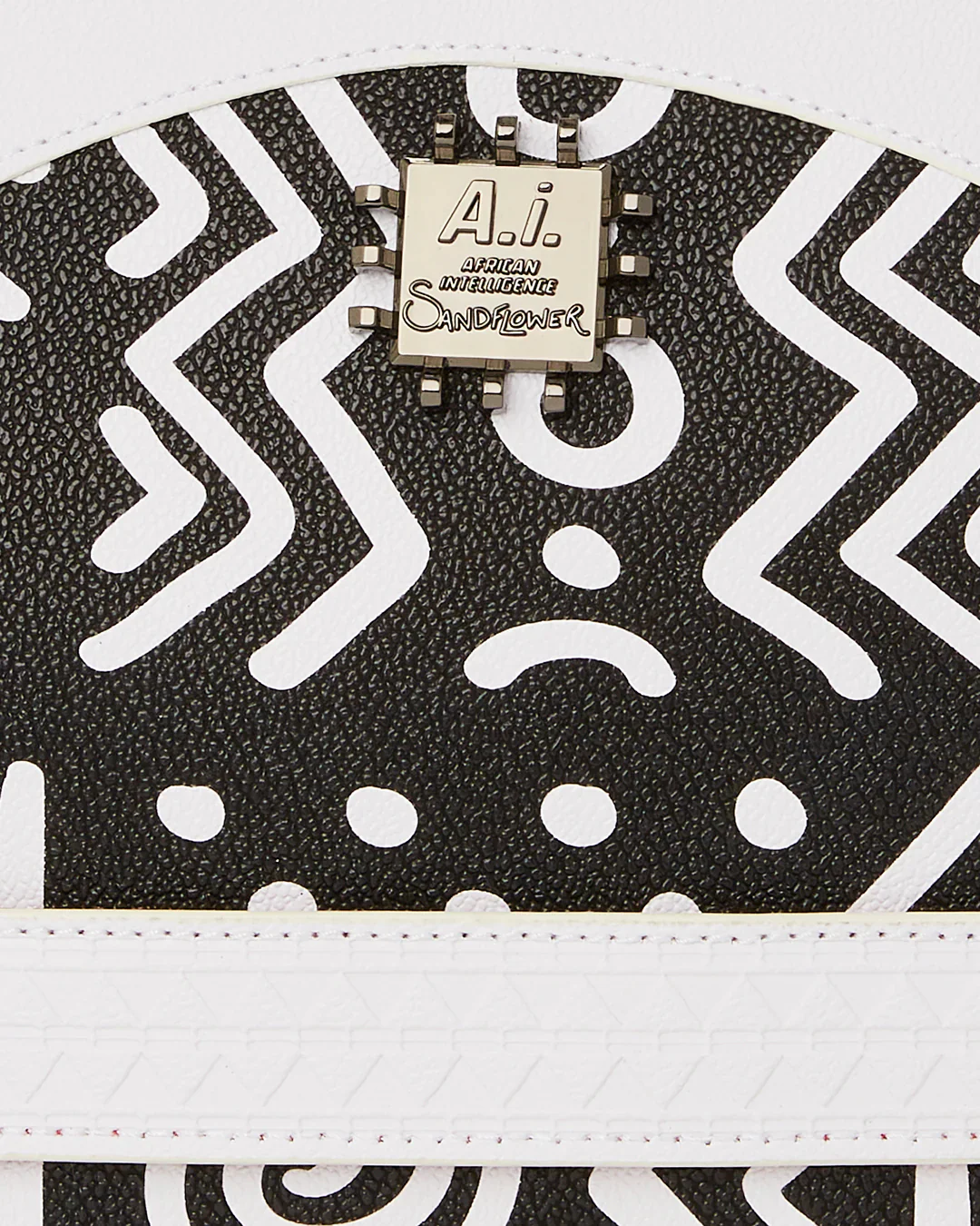 Ai Tribal Courture Crossover Pochette - Image 8