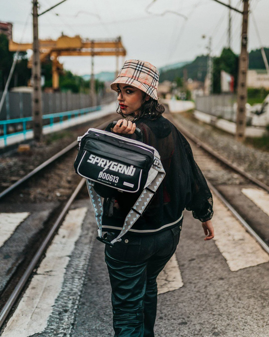Swerve Crossbody - Image 4
