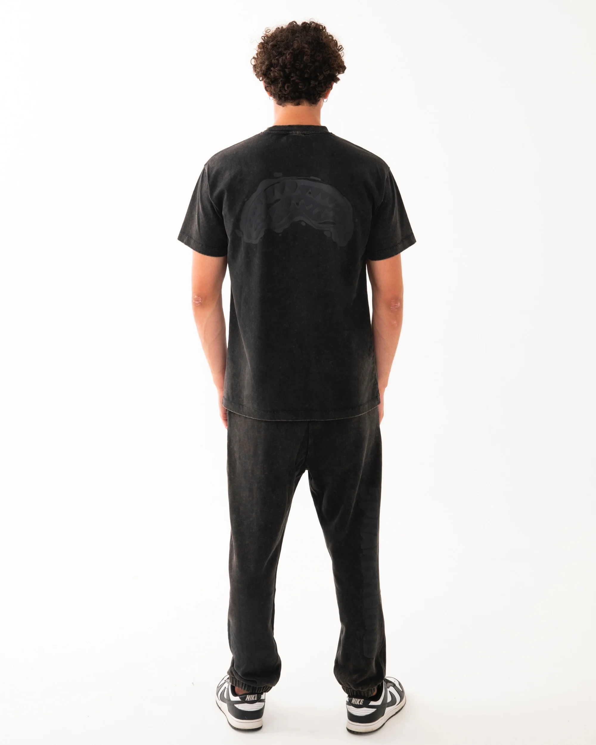 STONE WASHED MELTED SHARK NEW REG T-SHIRT BLK - Image 6