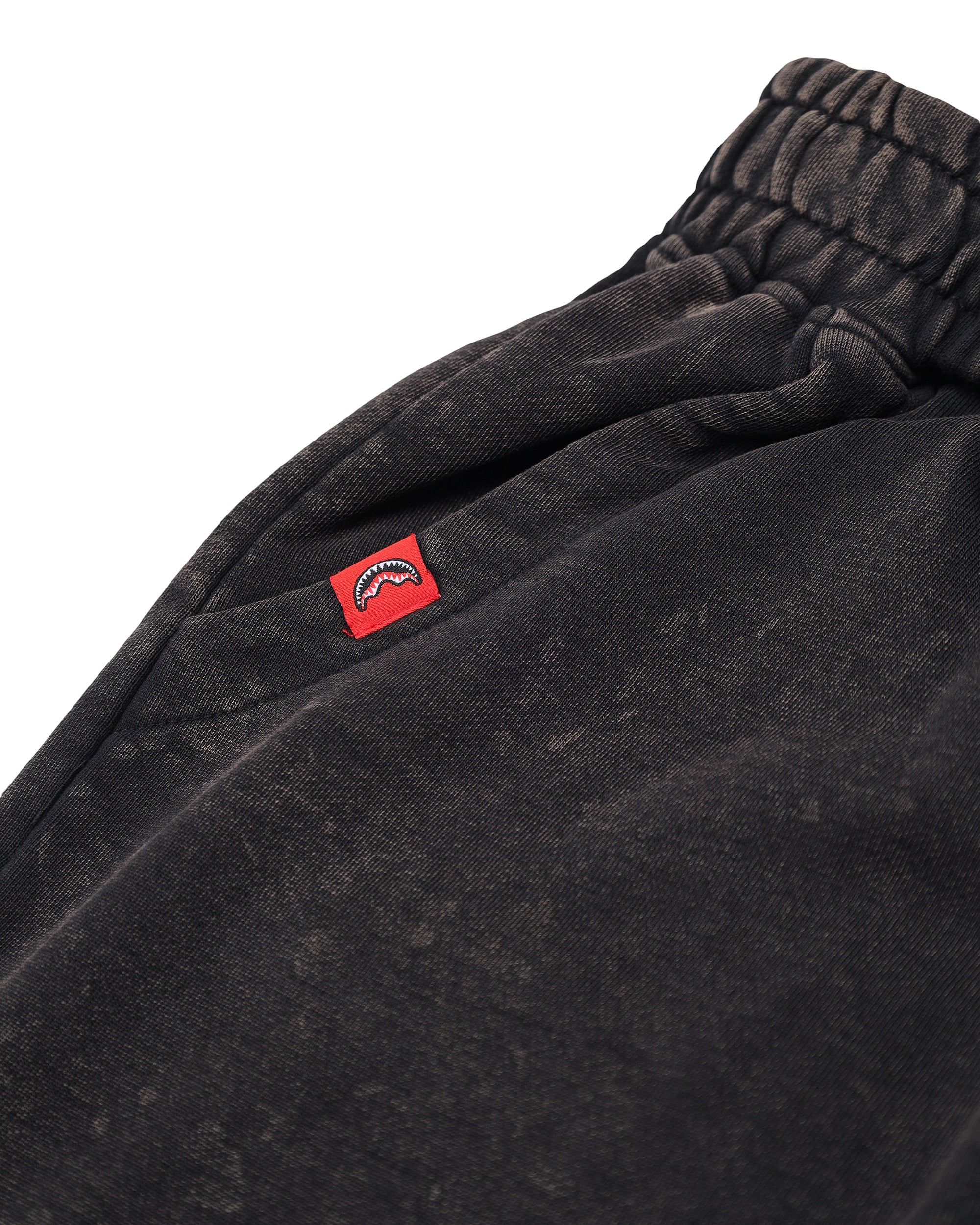 STONE WASHED MELTED SHARK SHORTS BLK - Image 6