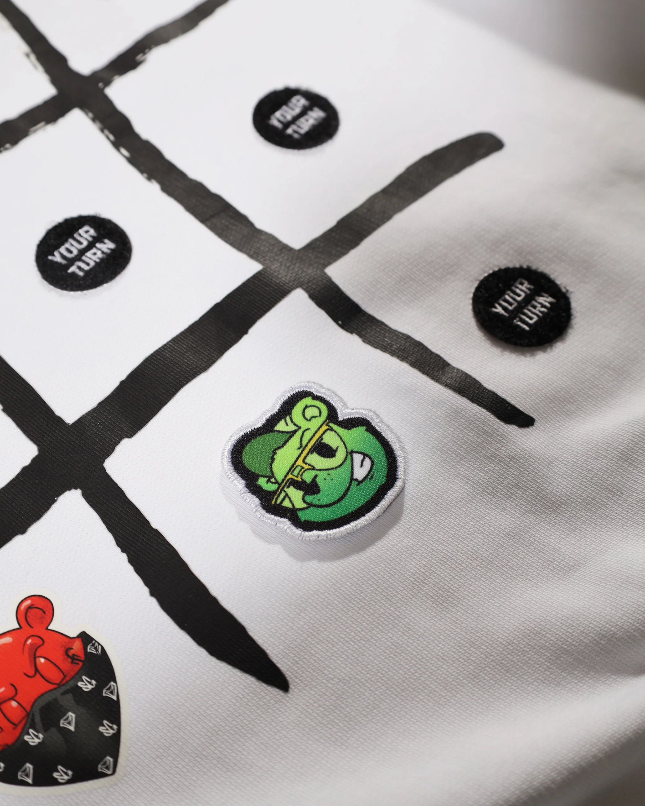 TIC TAC TOE GAME OVER CREWNECK - Image 4